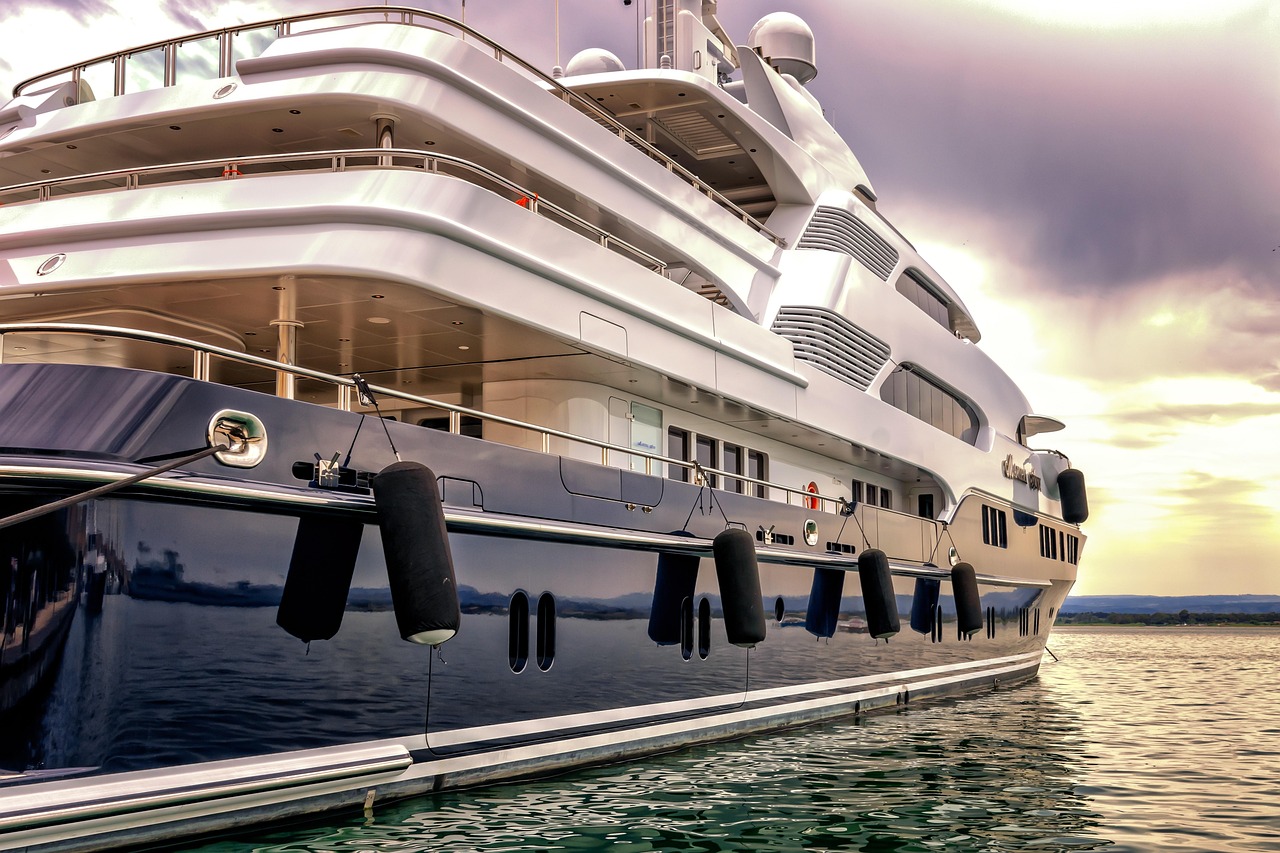 Yacht 1