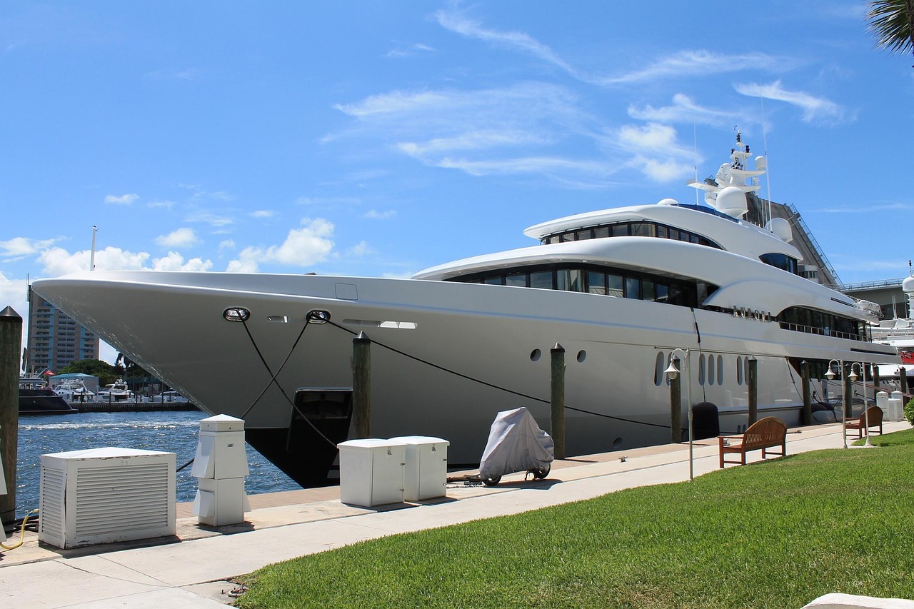 Yacht 4